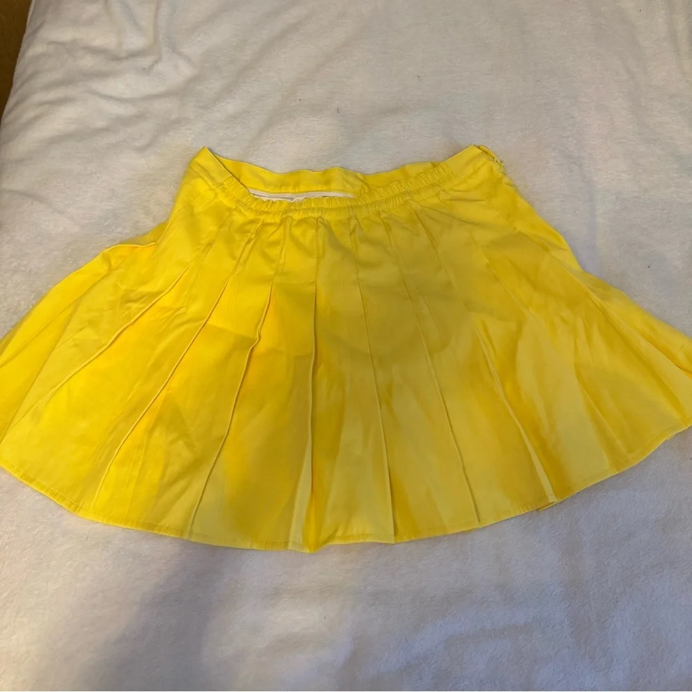 Women's Pleated Skirt, Elastic Waist Uniform Skirt - Picture 3 of 5